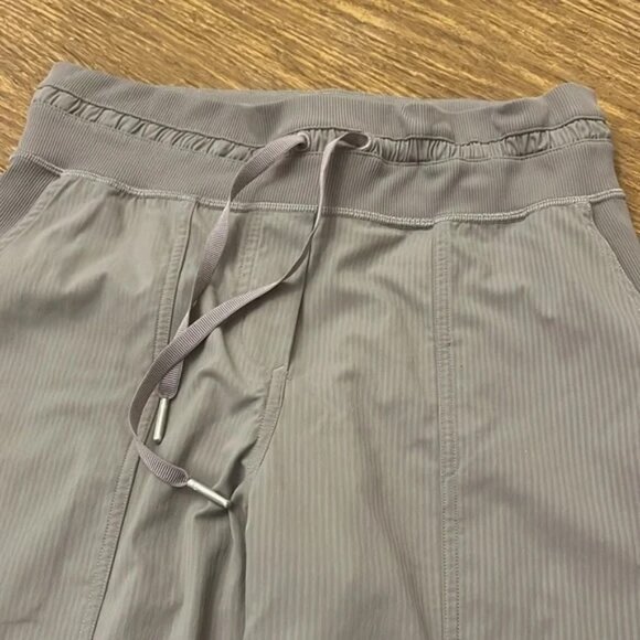 Lululemon Dance Studio Mid-Rise Cropped Pants - Picture 5 of 5